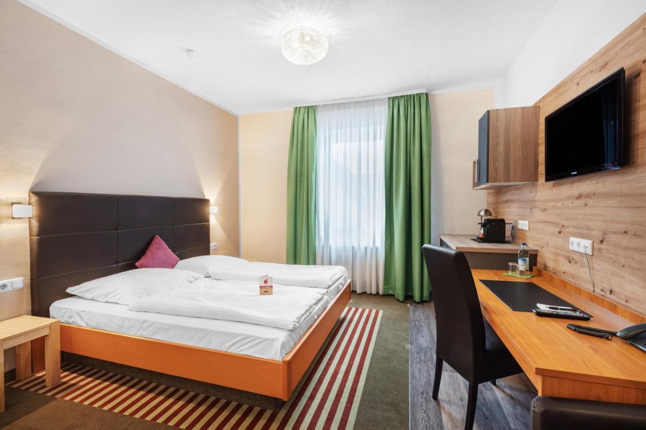 Schieners Hotel & Apfelhof Apartments Wemding المظهر الخارجي الصورة